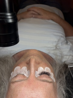 Lash isolation pads placed during a careful extension application.